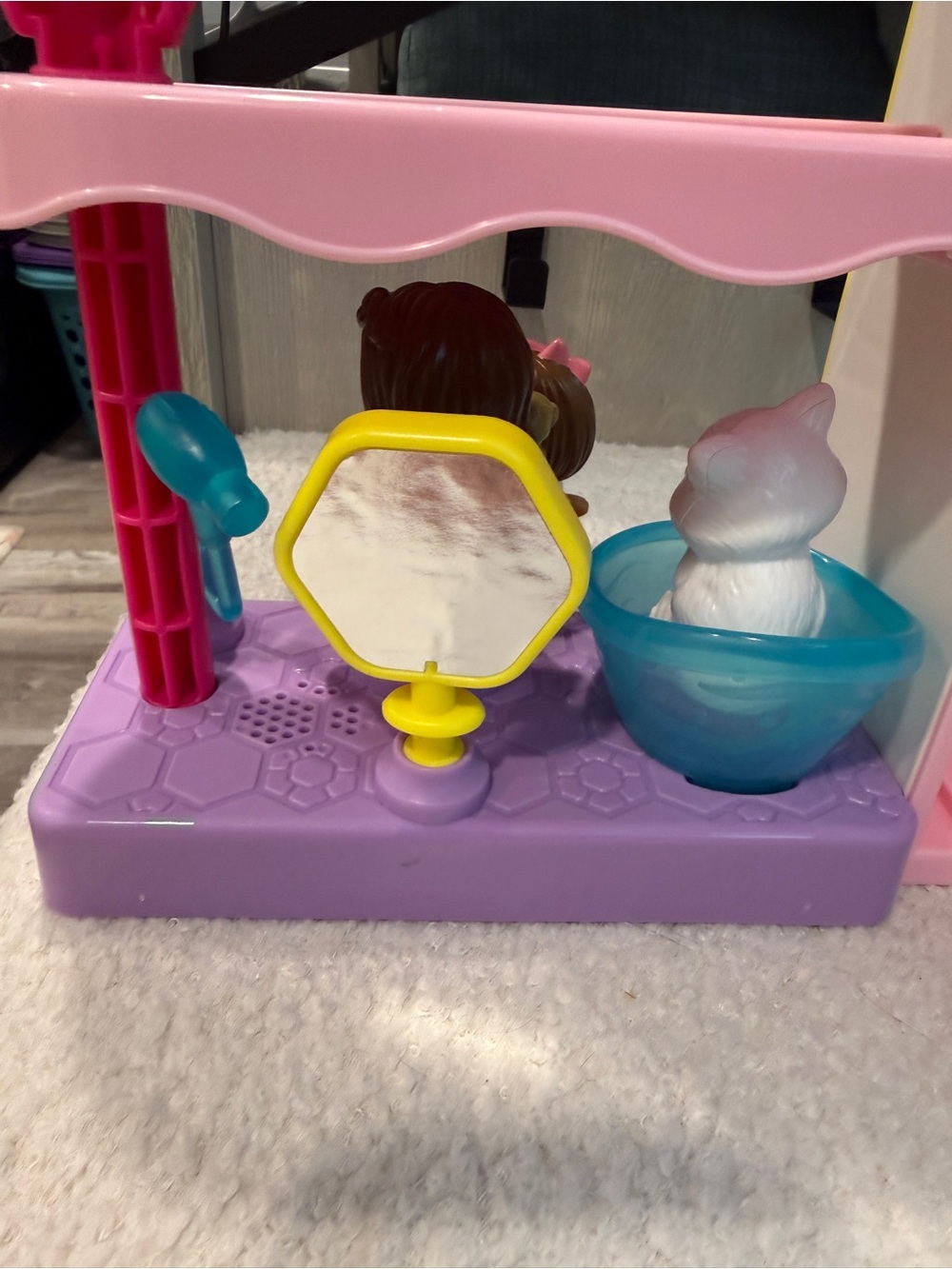 Fisher-Price Little People Pet Grooming Salon Playset Dog Groomer Vet Toy Figure - Picture 11 of 12